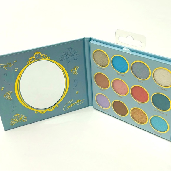 Disney Princess Cinderella Eyeshadow Palette, NEW - Picture 1 of 6